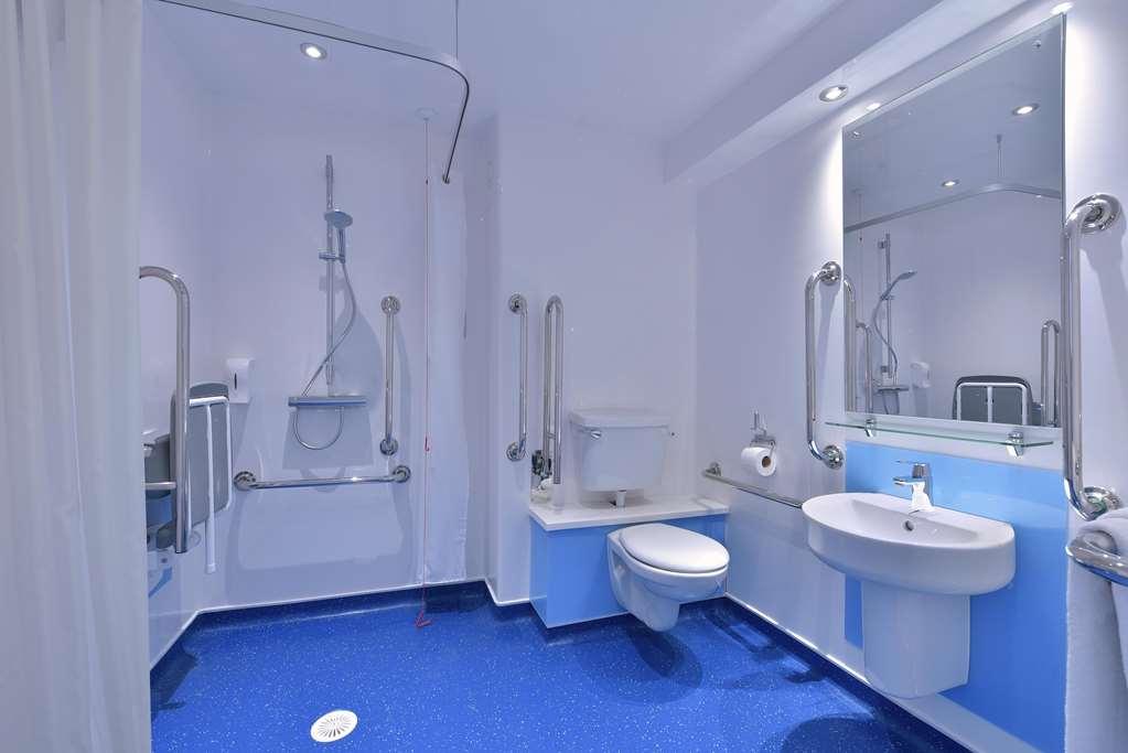 Travelodge Bridgwater M5 部屋 写真