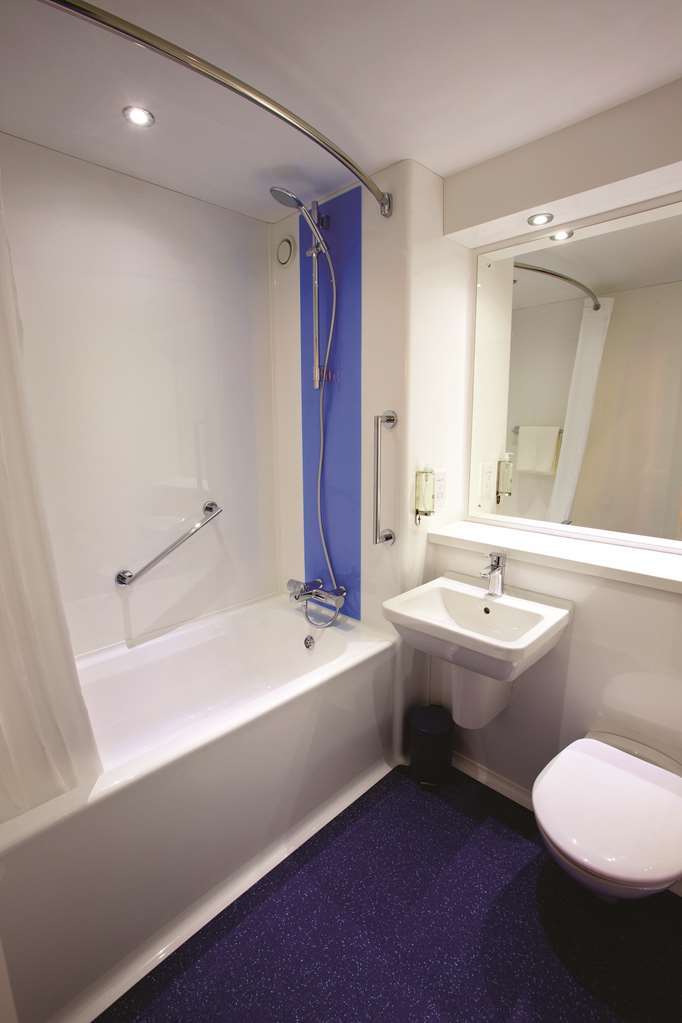 Travelodge Bridgwater M5 部屋 写真